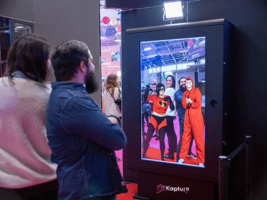 AR Selfie Booth​